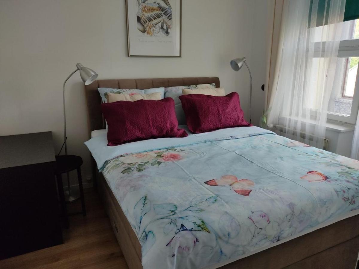 Apartment Vera Загреб Экстерьер фото